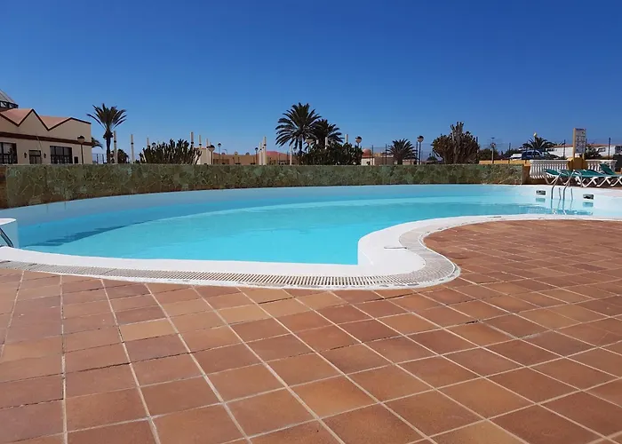 Mit Gemeinschaftlichem Pool By Interhome